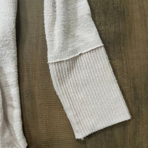 Abercrombie & Fitch Soft A&F Cozy Wrap Tie Front Sweater Top Beige Medium - Picture 6 of 6